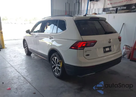 2019 Volkswagen Tiguan 2.0T Se/2.0T Sel/2.0T Sel R-Line/2.0T Sel R-Line Black из США, поврежденный, VIN 3VV2B7AX4KM194301